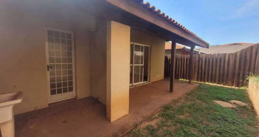 Casa Giardino 2. Com 3 Dormitórios.