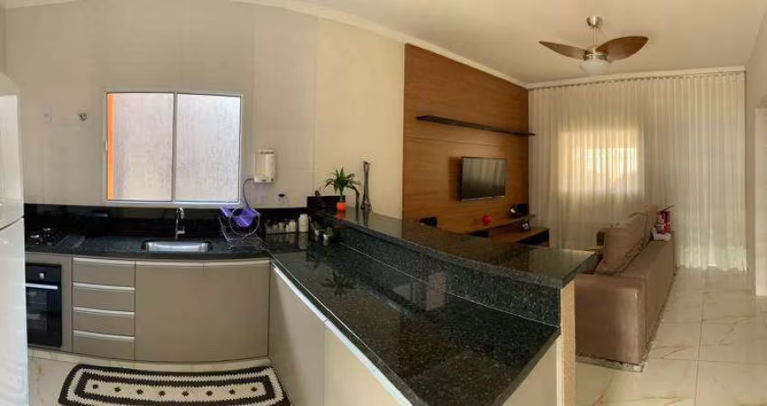 Casa Jardim Califórnia. Com 3 Dormitórios.