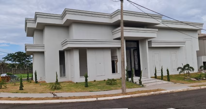 Casa Condomínio Golden Park.