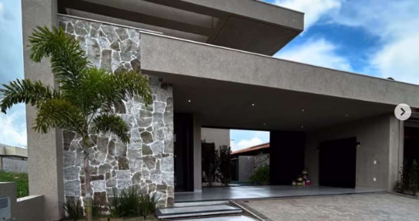 Casa Condomínio Jardim Botânico.