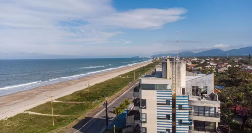 Ótimo apartamento em Matinhos, de frete para a praia