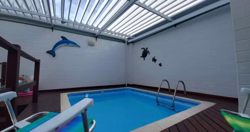 Apartamento - Padrão, para Venda em Ubatuba/SP