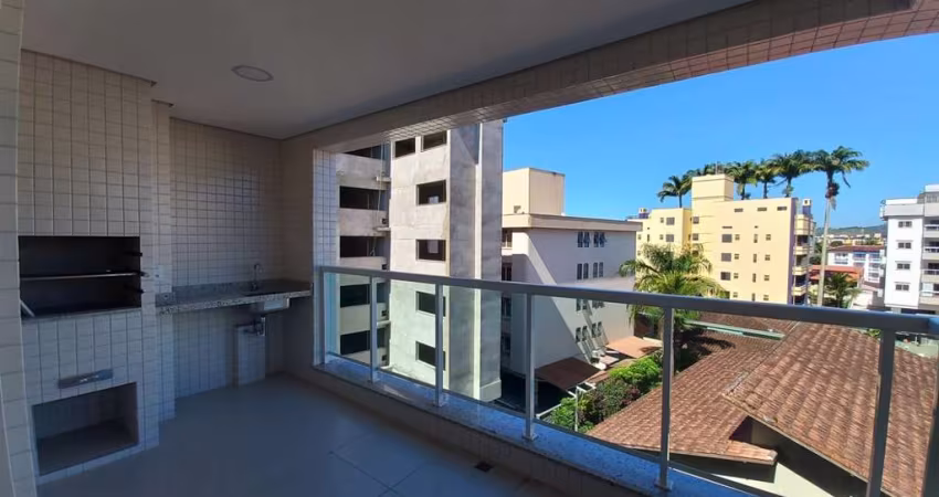 Apartamento - Padrão, para Venda em Ubatuba/SP