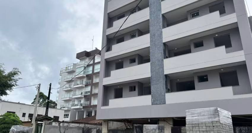 Apartamento - Padrão, para Venda em Ubatuba/SP