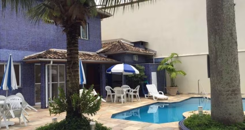 Apartamento - Padrão, para Venda em Ubatuba/SP