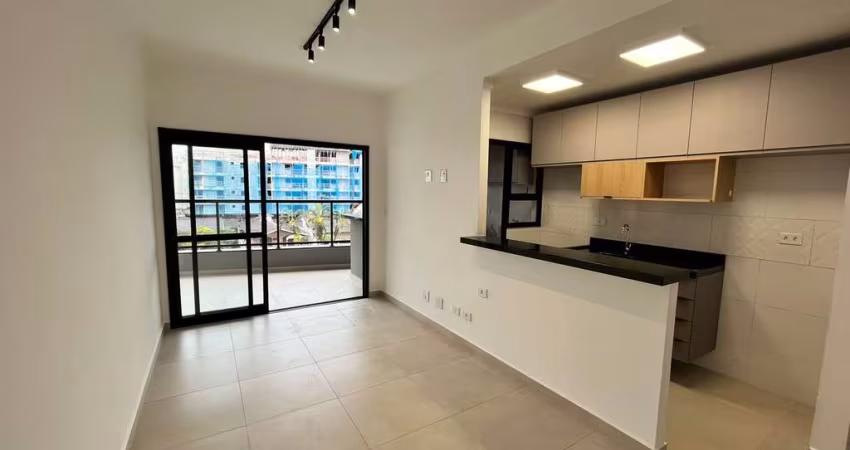 Apartamento - Padrão, para Venda em Ubatuba/SP