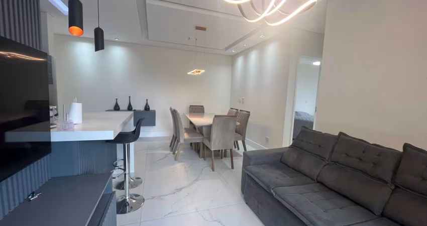 Apartamento - Padrão, para Venda em Ubatuba/SP