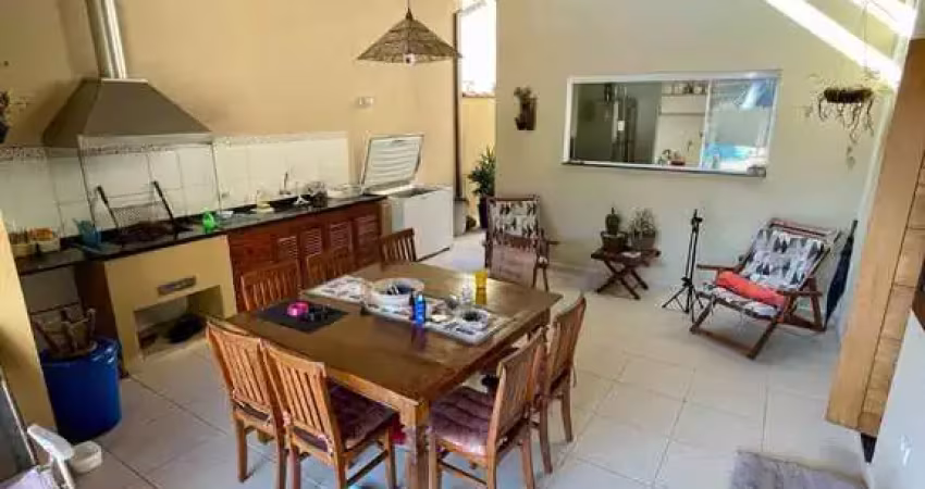 Casa com 4 quartos à venda na Av. das Toninhas, 200, Toninhas, Ubatuba