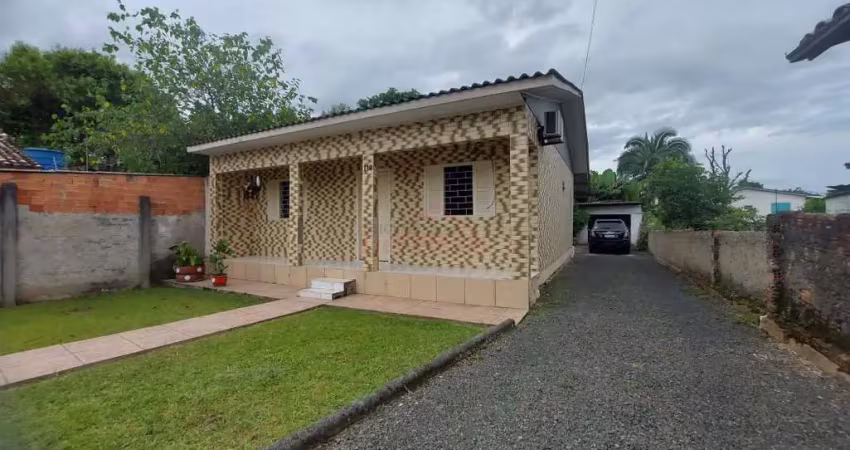 Casa com 3 quartos à venda no Mineira Nova, Criciúma 
