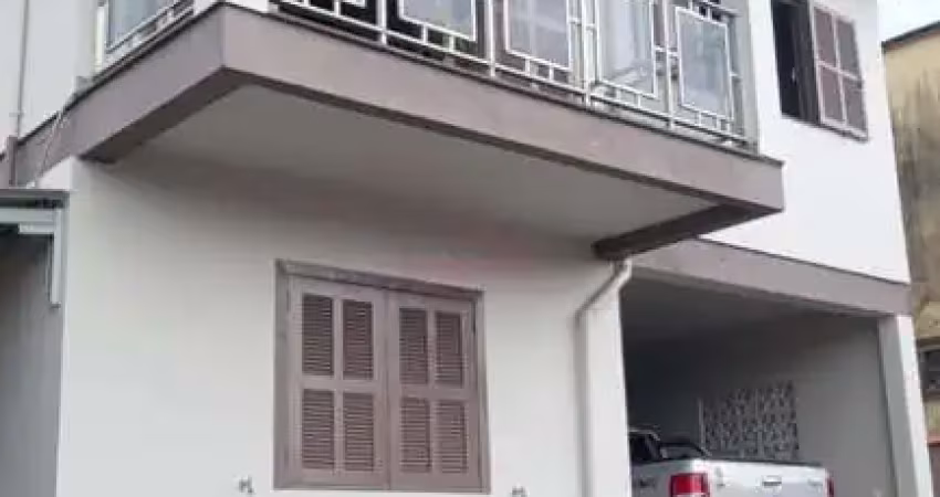Casa com 3 quartos à venda na Joao de Barro, 134, Cristo Redentor, Criciúma