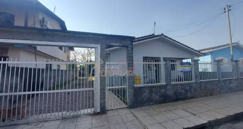 Casa com 3 quartos à venda no Mineira Nova, Criciúma 