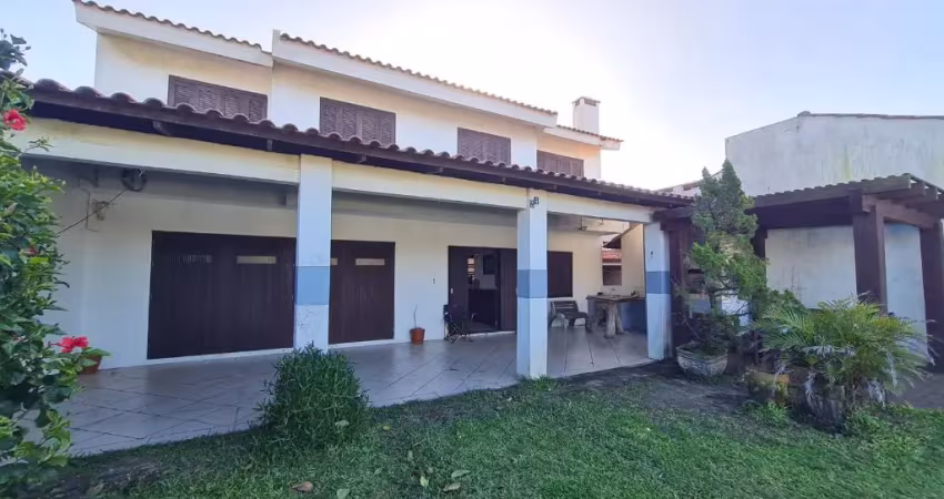 Imperdível!! casa toda em laje no bairro nazaré em cidreira/ rs
