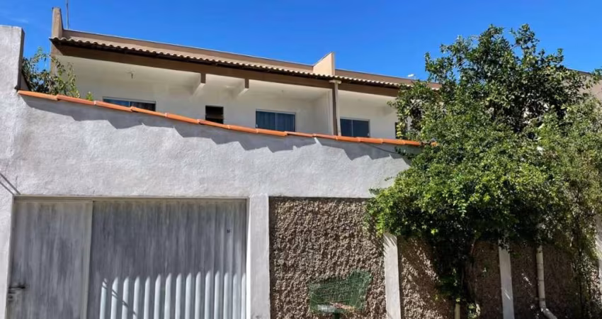 São 3 Casas Duplex à venda na Praia do Morro, Guarapari ES