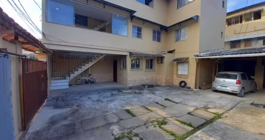 Casa / sobrado com 6 apartamentos de 2 quartos e 1 kitnet à venda próximo ao mar da barra do jucu, vila velha-es