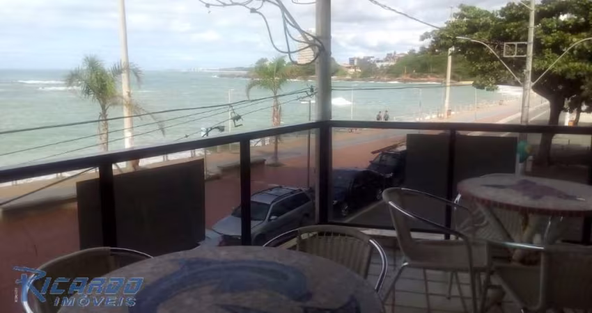 Apartamento amplo composto com 4 quartos no centro de Guarapari com vista para o mar