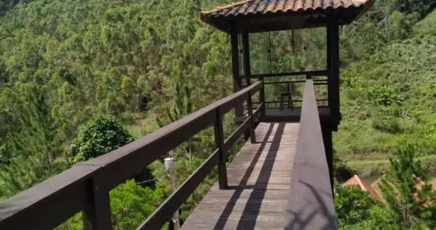 Casa comercial à venda no Centro, Santa Teresa 