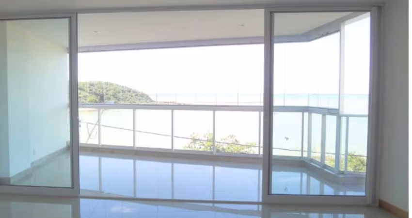 Apartamento de 4 suítes à venda, frente mar da Praia de Bacutia, Enseada Azul, Guarapari - ES.