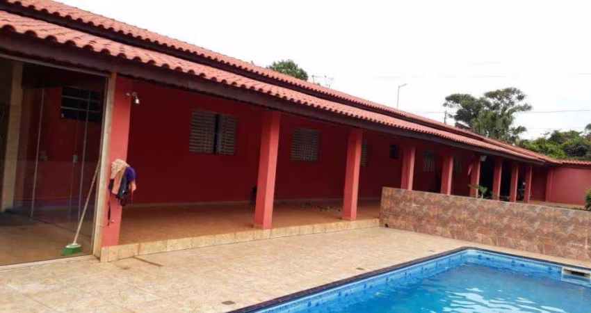 Chácara em Tatuí (1.000 m²), casa. piscina