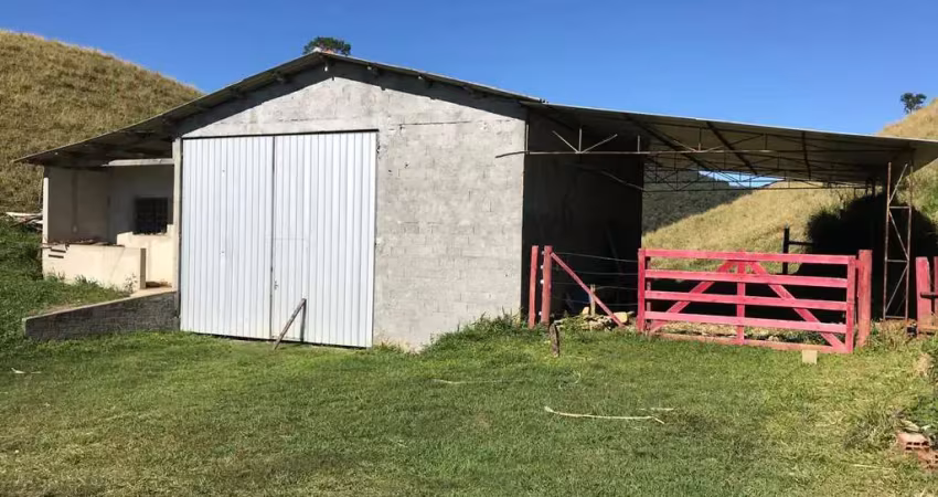 Chácara / sítio à venda no Centro, Guapiara 