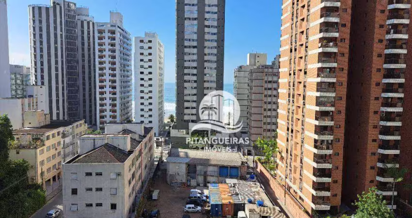 Apartamento amplo com pequena vista para o mar na praia das astúrias.