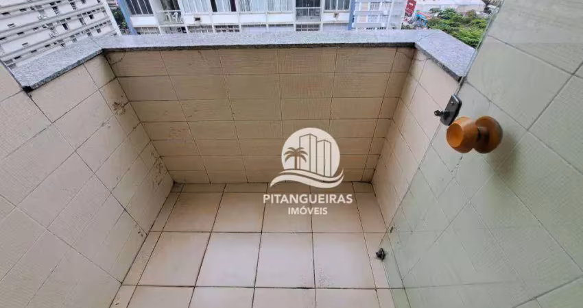 Apartamento no Centro do Guarujá com 2 vagas