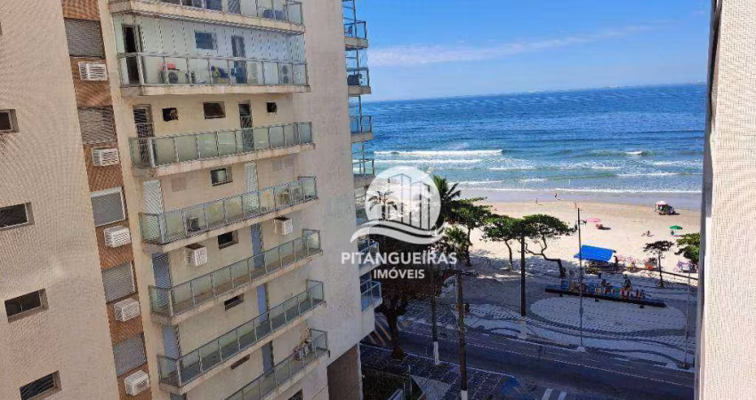 Apartamento aomplo com vista para o mar, 50 metros da praia na Pitangueiras