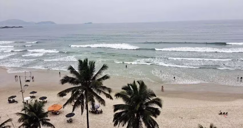 Apartamento frente ao mar amplo com excelente vista para o mar