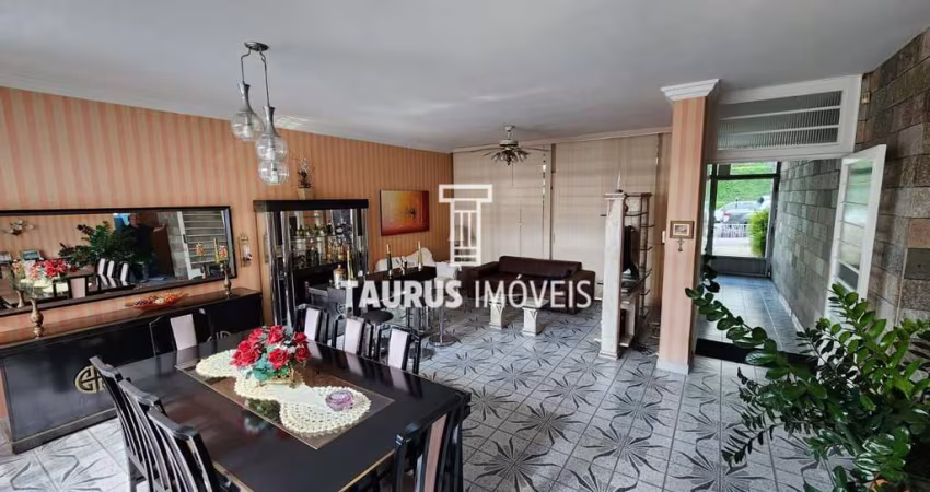 Casa 4 quartos, 350 m², à venda por R$3.080.000