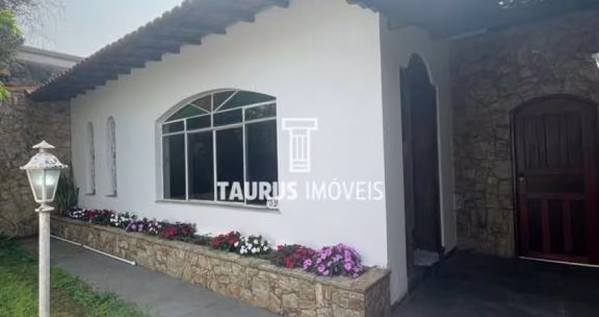Sobrado 6 quartos, 328 m², à venda por R$1.999.000