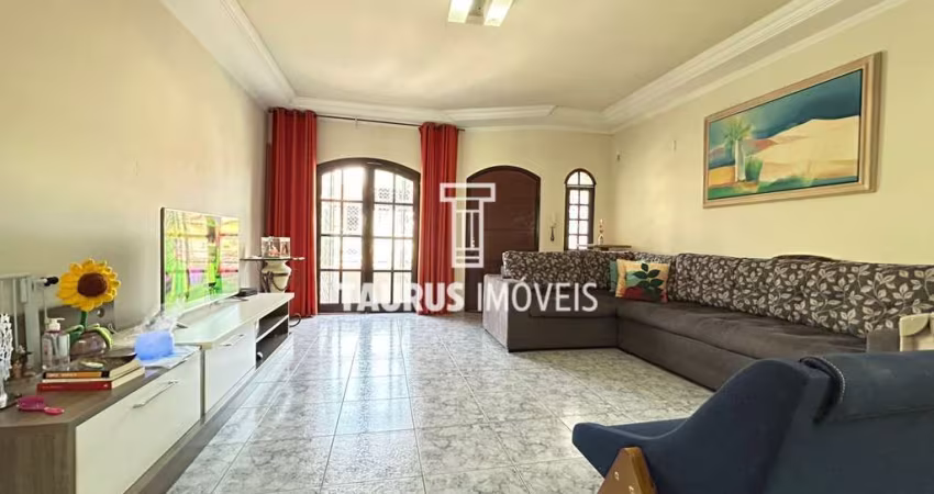 Sobrado 4 quartos, 250 m², à venda por R$850.000