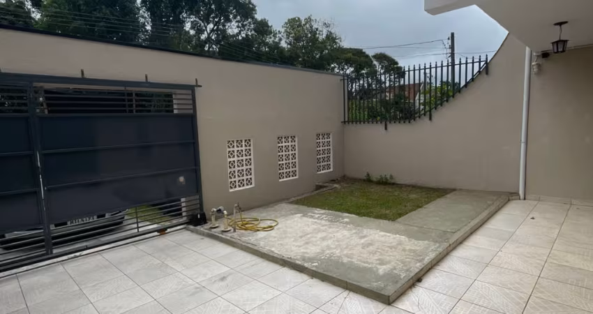 SOBRADO -3 QUARTOS COM SUÍTE - IMPECÁVEL - BOA VISTA