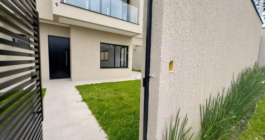 sobrado novo com quintal, 3 quartos e suite VILASÃO PAULO - CURITIBA - PR