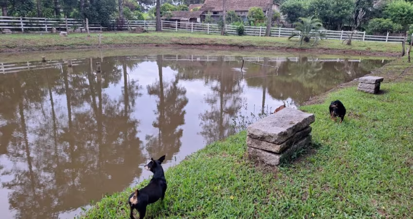 EXCEPCIONAL CHÁCARA  PROXIMA A CURITIBA