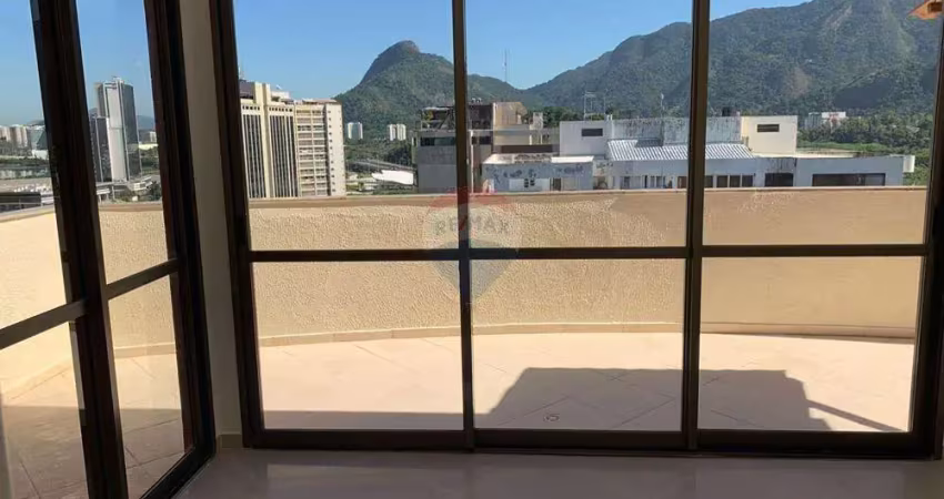Ótima cobertura à venda na barra olímpica com 4 quartos!