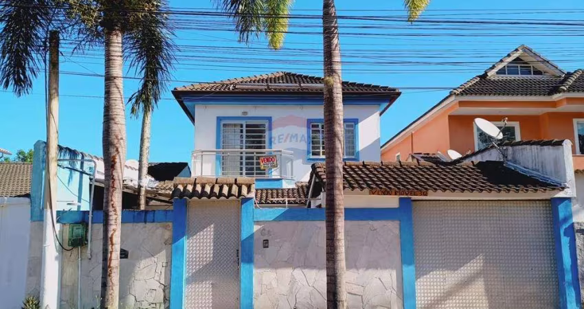Casa Duplex com 3 Suítes - Piscina privada - Ilha de Guaratiba - Ótimo preço