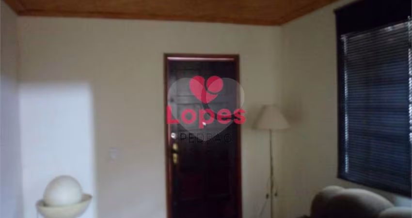 Casa com 2 quartos à venda em Centro - SP