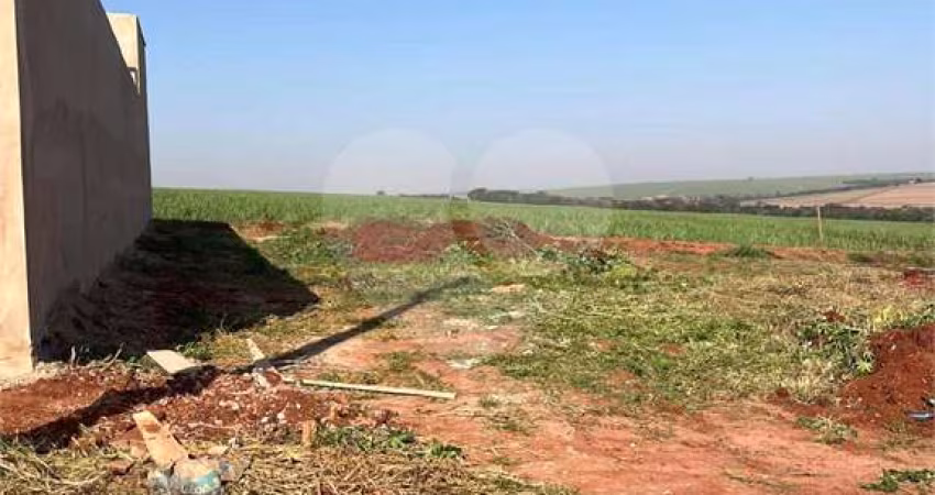 Terreno à venda em Residencial Villacitá 2 - SP