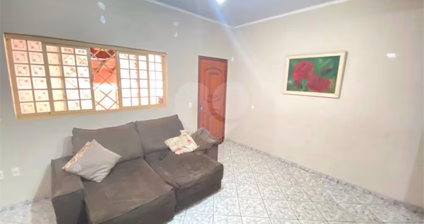 Casa com 3 quartos à venda em Jardim Príncipe - SP