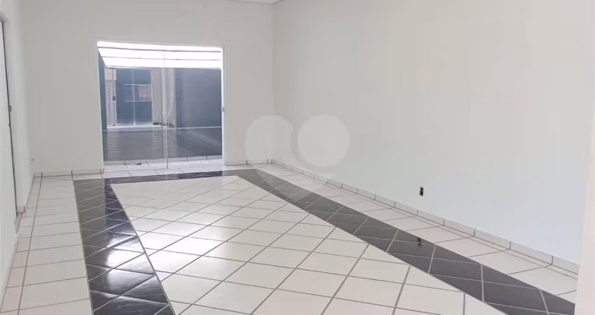Casa com 3 quartos à venda em Centro - SP