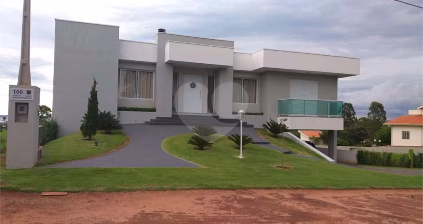 Condomínio com 2 quartos à venda em Centro - SP