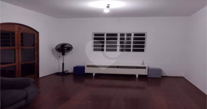 Casa com 2 quartos à venda em Vila Marimbondo - SP