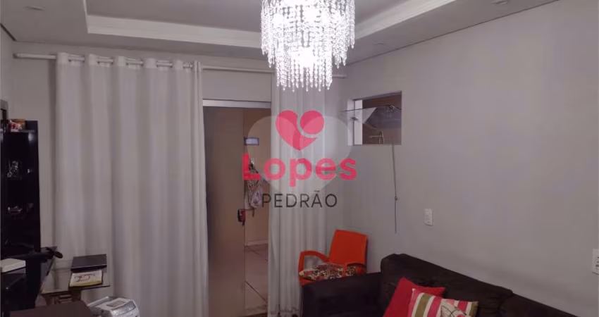 Casa com 2 quartos à venda em Jardim Primavera - SP