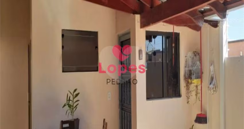 Casa com 3 quartos à venda em Jardim Príncipe - SP