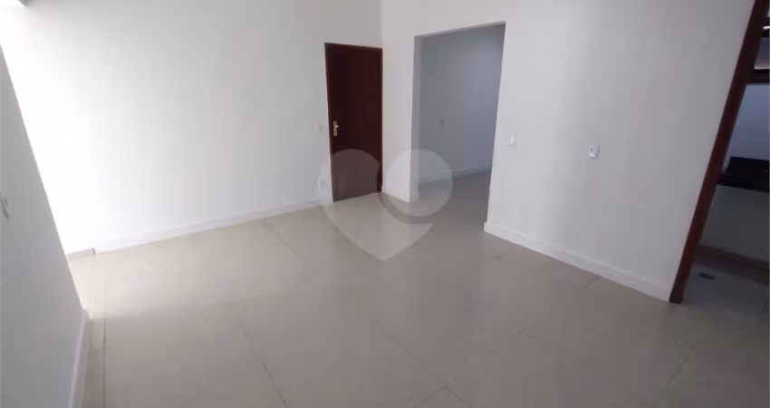 Casa com 3 quartos à venda em Jardim Ubirama - SP