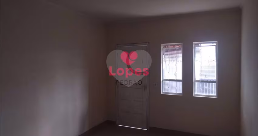 Casa com 3 quartos à venda em Parque Residencial Rondon - SP