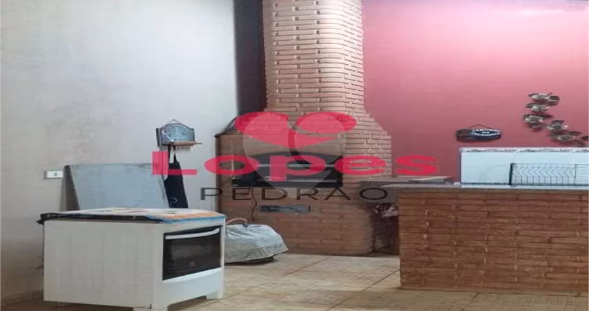 Casa com 2 quartos à venda em Jardim Santa Lúcia - SP
