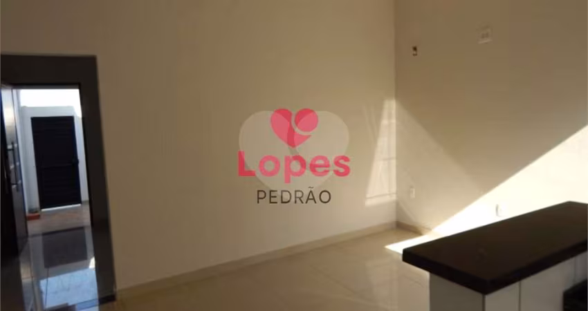 Casa com 3 quartos à venda em Jardim Maria Luiza Iv - SP