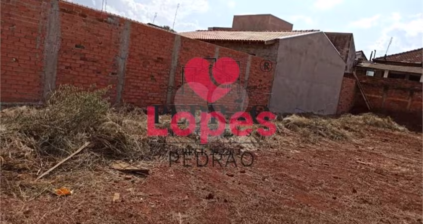 Terreno à venda em Vila Maestra Amélia - SP
