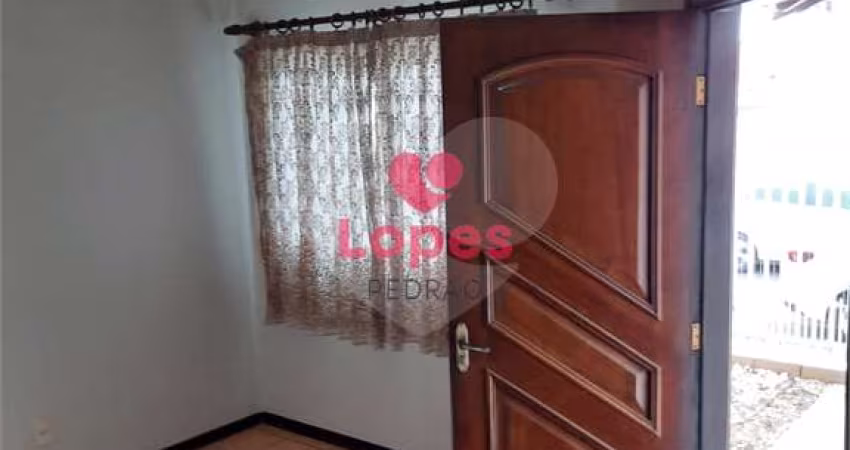Casa com 3 quartos à venda em Jardim Ubirama - SP