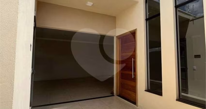 Casa com 3 quartos à venda em Jardim Maria Luiza Iv - SP